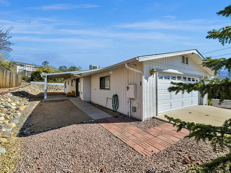 1602 Luna Ct — Photo 6