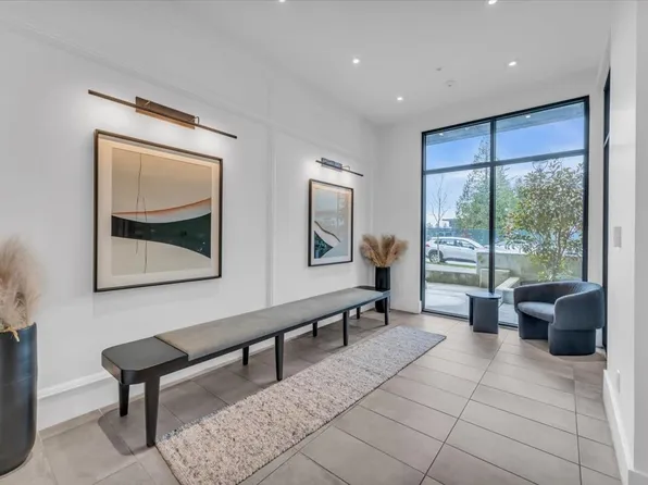 13929 Boulevard 112 #105, Surrey, BC V3T 0R5