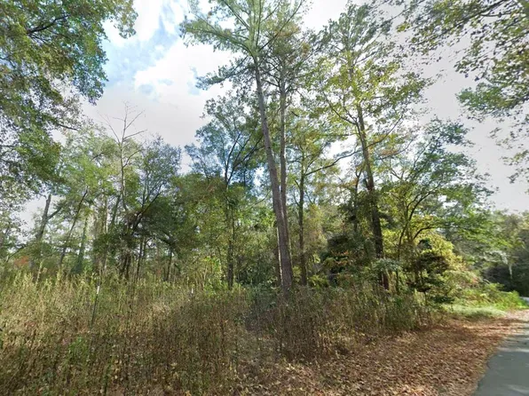 3685 Lake Charles Dr, Tallahassee, FL 32309