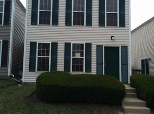 895-4 Seasons Blvd, Aurora, IL 60504