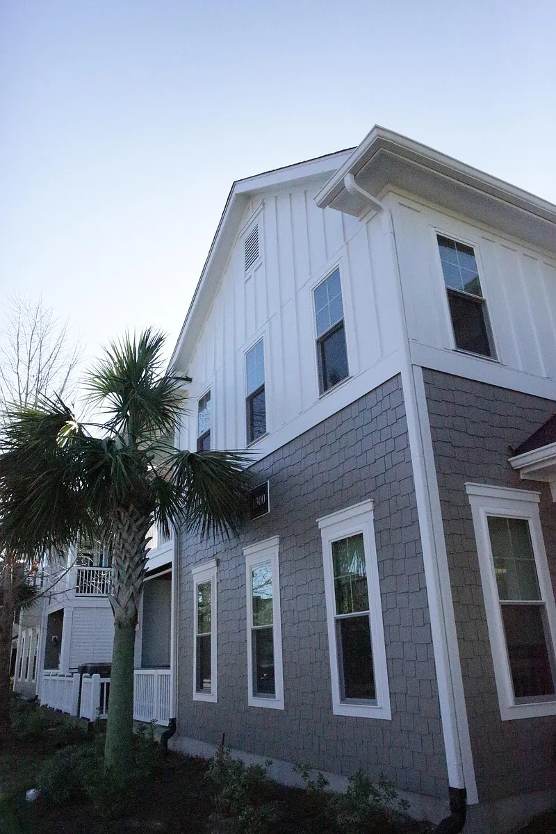Building Photo - 1225 Blakeway St #1303