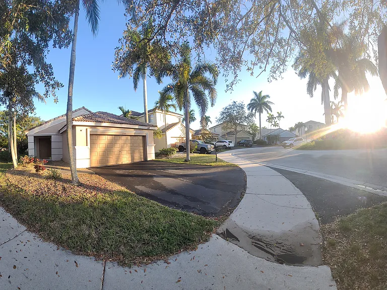 1205 Canary Island Dr — Photo 22