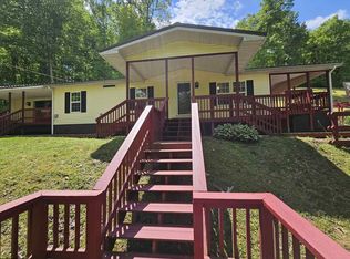 3923 Bear Mountain Rd, Bridgeport, WV 26330