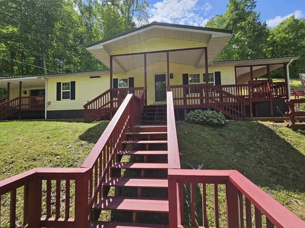 3923 Bear Mountain Rd, Bridgeport, WV 26330