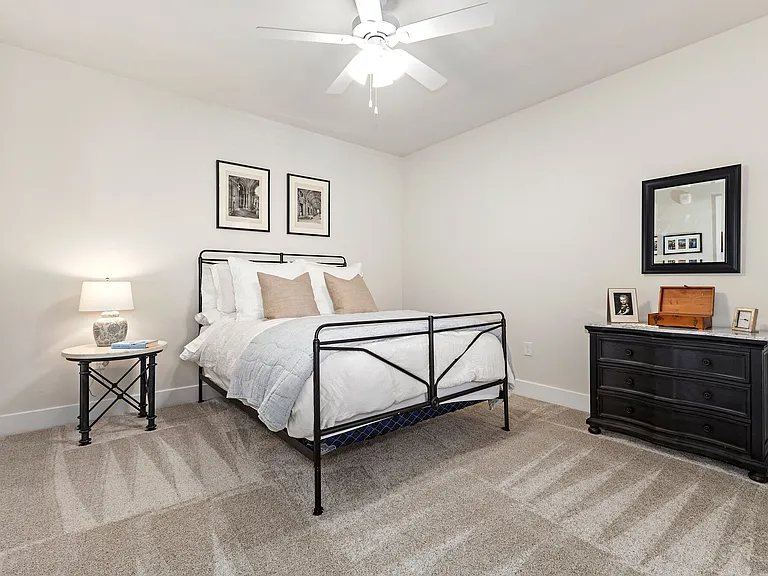 Mariposa Communications Parkway 55+ Apartment Homes — Photo 6