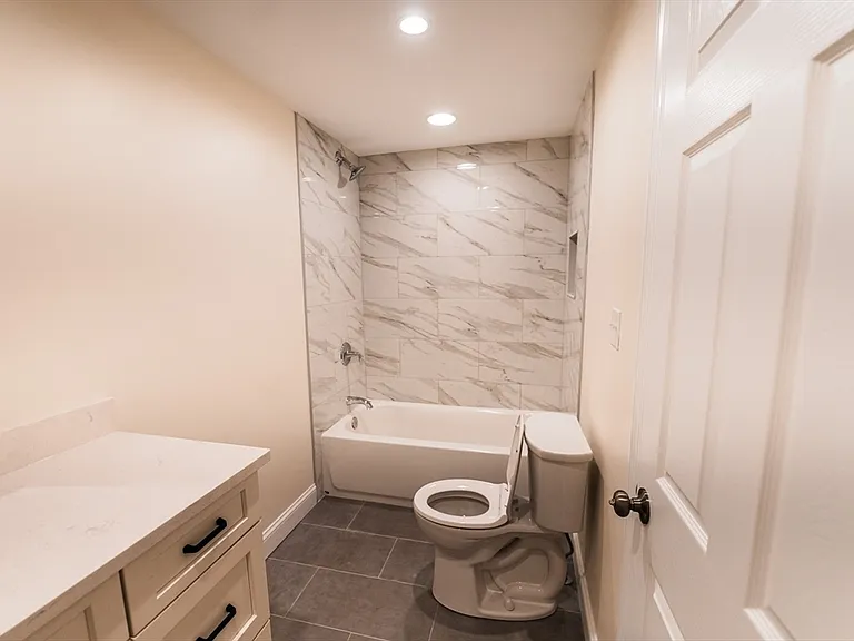340 E Main St #2 — Photo 10