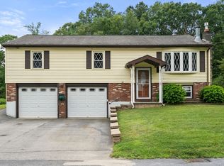 35 Nancy Dr, Webster, MA 01570