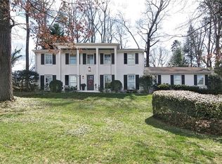 220 River Valley Rd, Sandy Springs, GA 30328