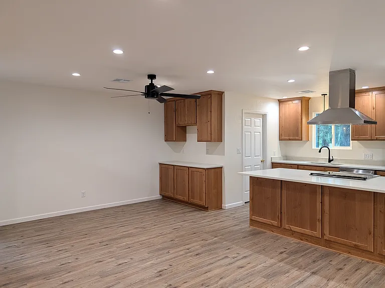 4350 N Country Club Dr — Photo 5