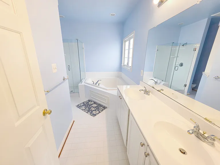 12318 Cherry Branch Dr — Photo 20