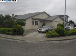 852 Reef Point Dr, Rodeo, CA 94572