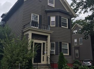 52 William St APT 6, Worcester, MA 01609