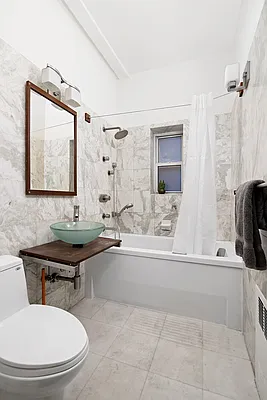 Rented by Compass | media 7