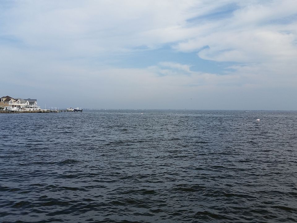 1st image of 43 Bay Point Dr