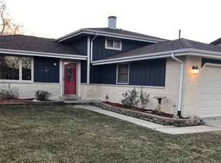 5301 Crescent Green Ln, Oak Forest, IL