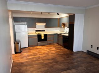 432 South St APT A11, Bennington, VT 05201