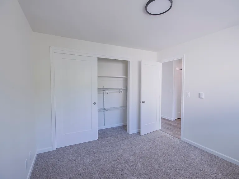 9911 NE 119th Ct — Photo 9
