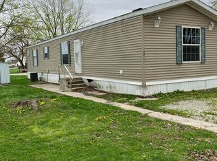 200 N Pine St TRAILER 50, Pana, IL 62557