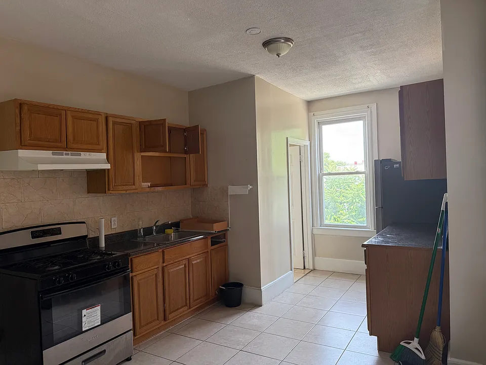 1282 Park Ave #2
