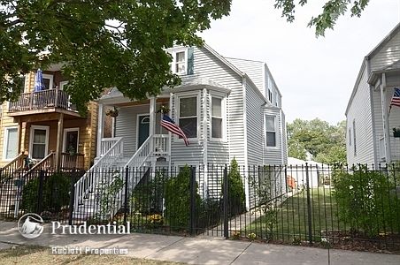 1st image of 3308 W Berteau Ave