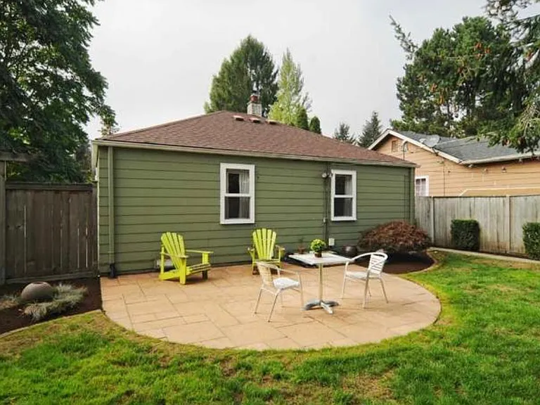 8150 28th Ave SW — Photo 17