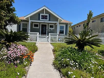 3667 Arizona St — Photo 2