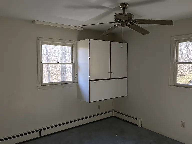 8 Deer Ridge Rd — Photo 2