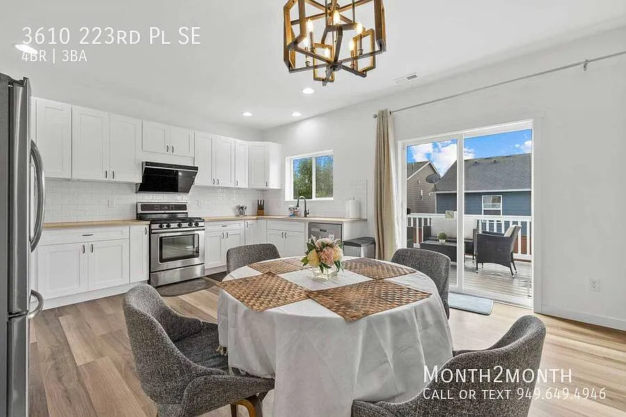 Modern Home on 223rd Pl SE — Photo 4