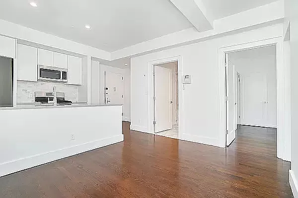 Rented by REAL New York | media 2