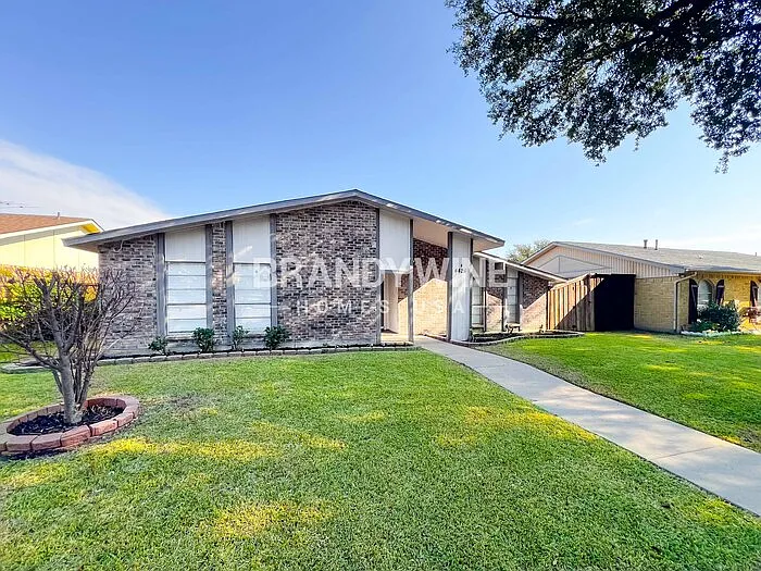 Building Photo - 4426 Mint Dr