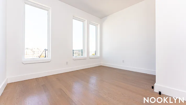 Rented by Nooklyn NYC LLC | media 2