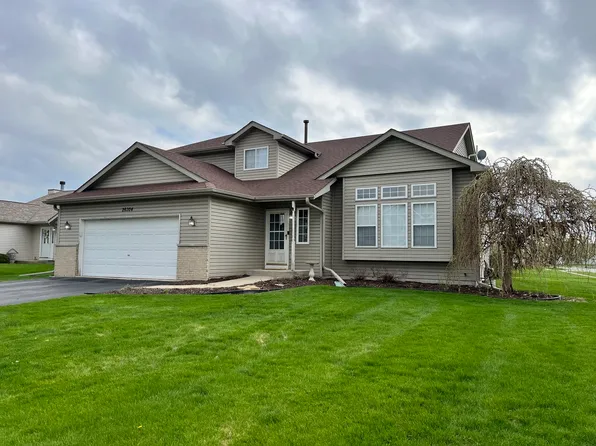 26304 Squire Ln, Channahon, IL 60410