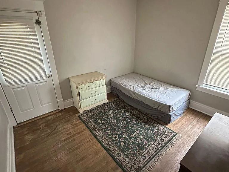 39 Lisbon Ave #1 — Photo 5