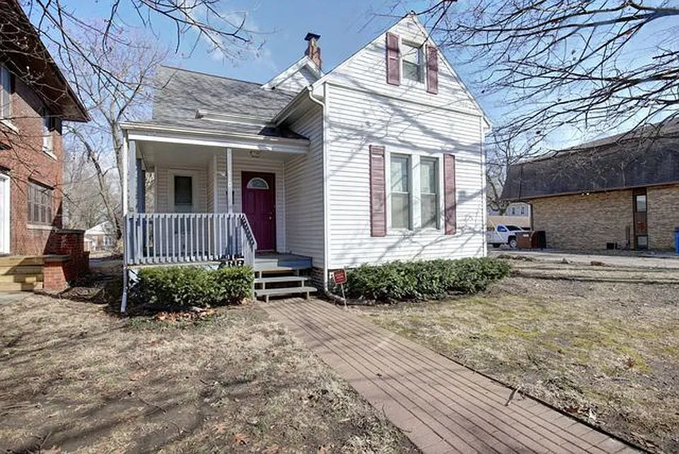 510 S Lynn St photo 1