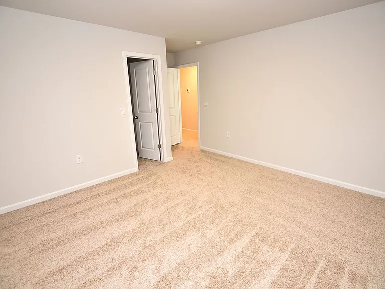 468 Rosemount — Photo 21
