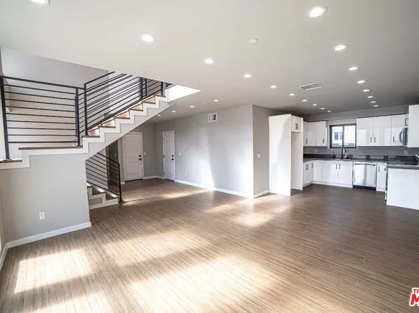 9904 Laurel Canyon Blvd, Pacoima, CA 91331