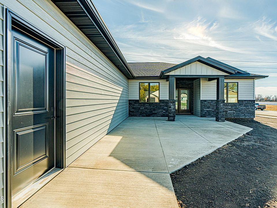 5209 Hendrickson Dr, Bismarck, ND 58504 Zillow