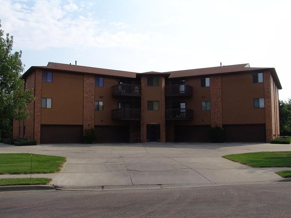 1st image of 1980 Meadowlark Ln