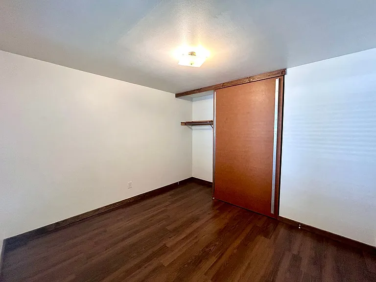 Bayview Apartments — Photo 106