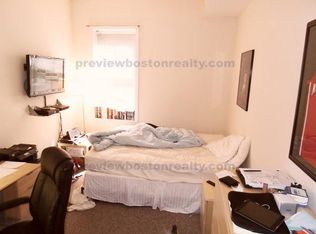 4 Davis Ct #RL2C, Brookline, MA 02445