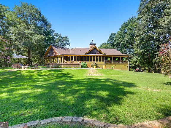 2nd image of 1320 Burroughs Rd