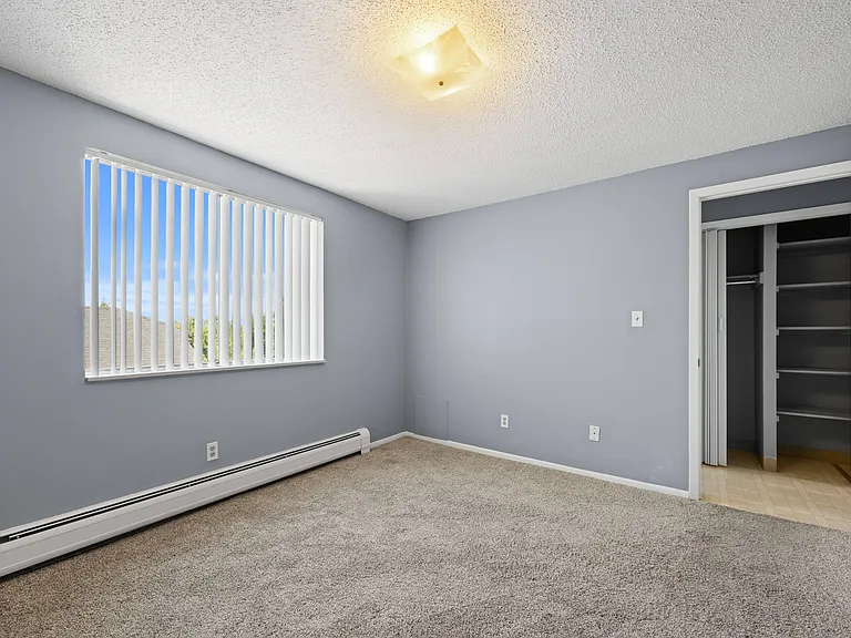 3270 S Grant St — Photo 12