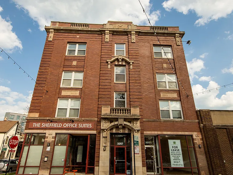 3257 N Sheffield Ave #201 — Photo 11