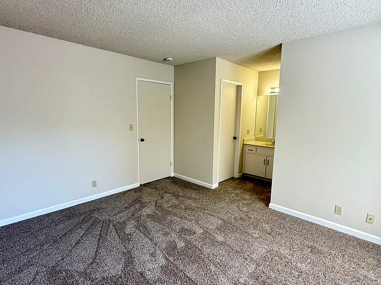 3817 Nolan Ter — Photo 7