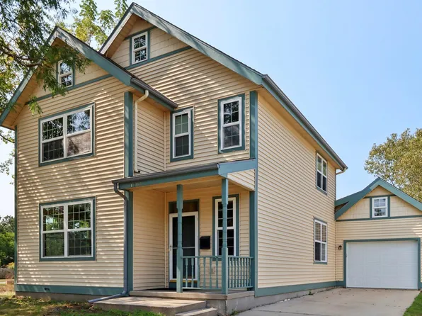 1704 Henry St, Middleton, WI 53562