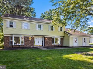 369 Sherwood Dr, Yardley, PA 19067