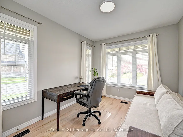 219 Falconridge Dr — Photo 29