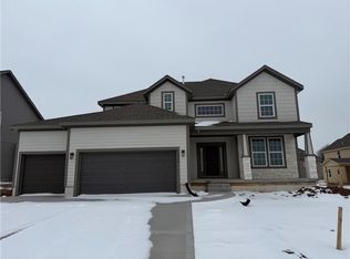 11370 S Langley St, Olathe, KS 66061