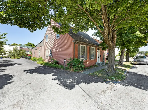 206 S Chiles St, Harrodsburg, KY 40330