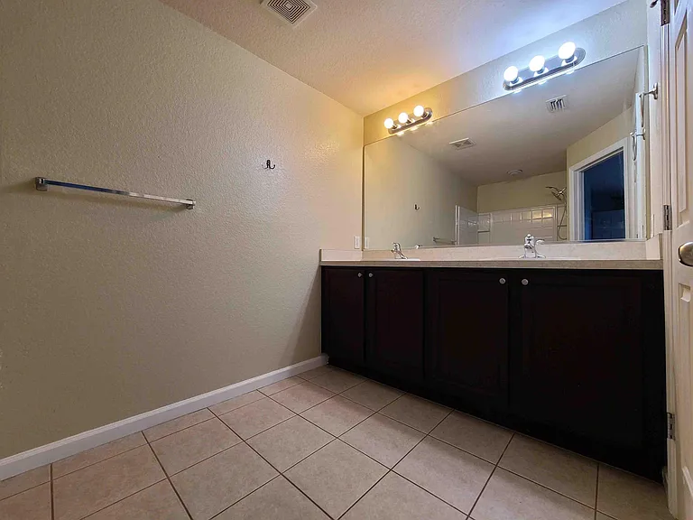4168 SW 43rd Cir — Photo 16